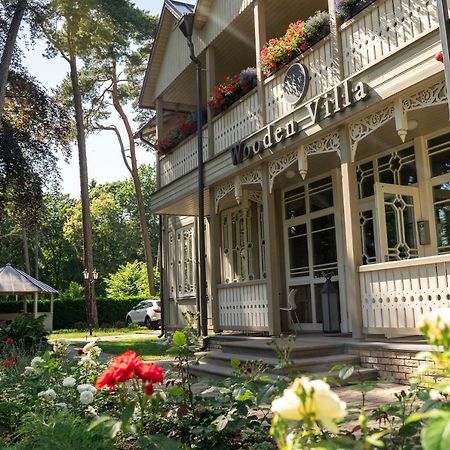 Wooden Villa Apartments Jurmala Bagian luar foto