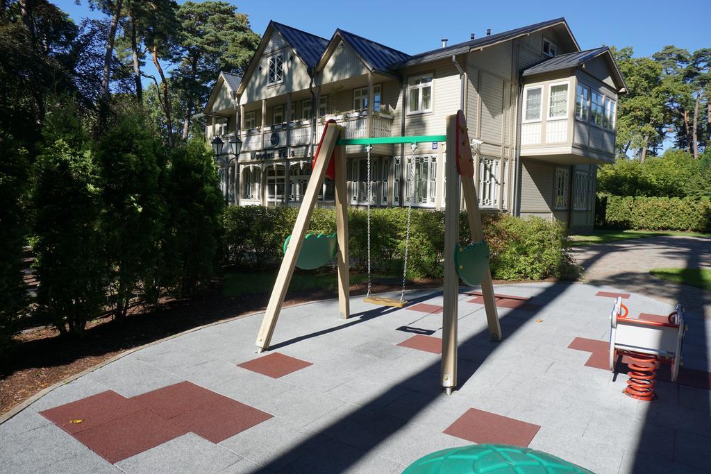 Wooden Villa Apartments Jurmala Bagian luar foto
