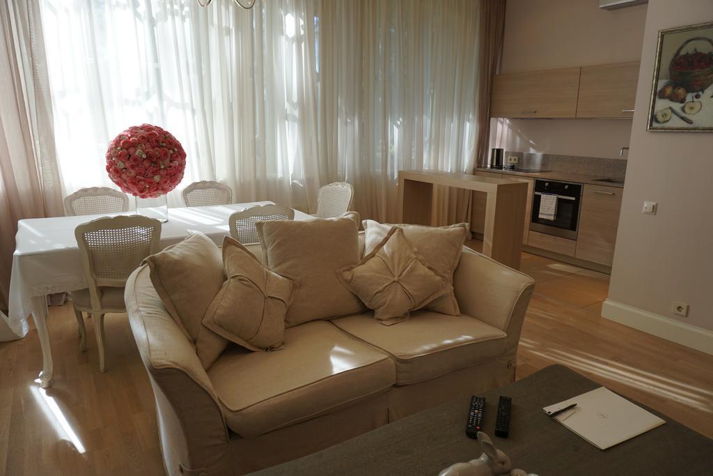 Wooden Villa Apartments Jurmala Bagian luar foto