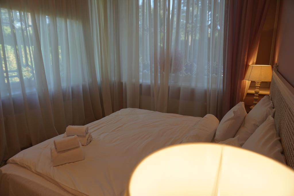 Wooden Villa Apartments Jurmala Bagian luar foto