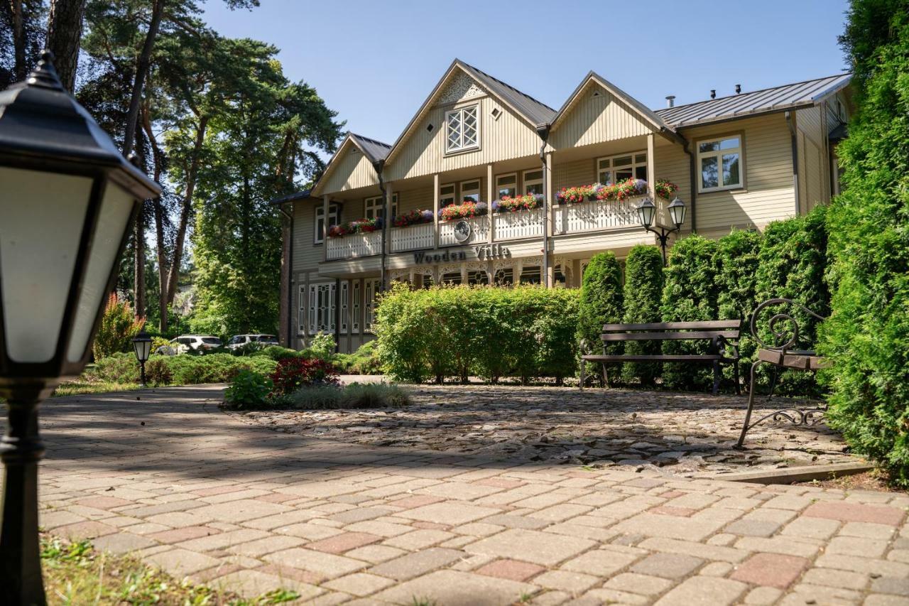 Wooden Villa Apartments Jurmala Bagian luar foto